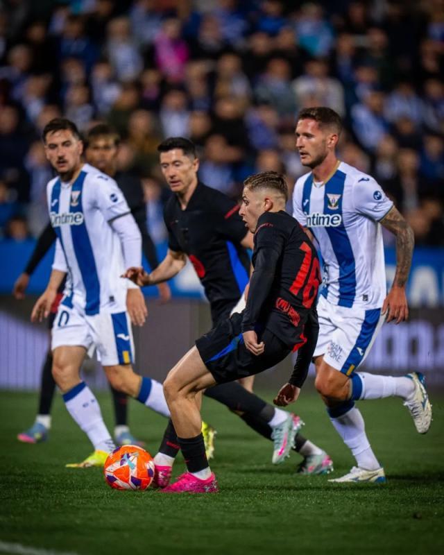 1744498383493025950.jpg 1744498064904.jpg