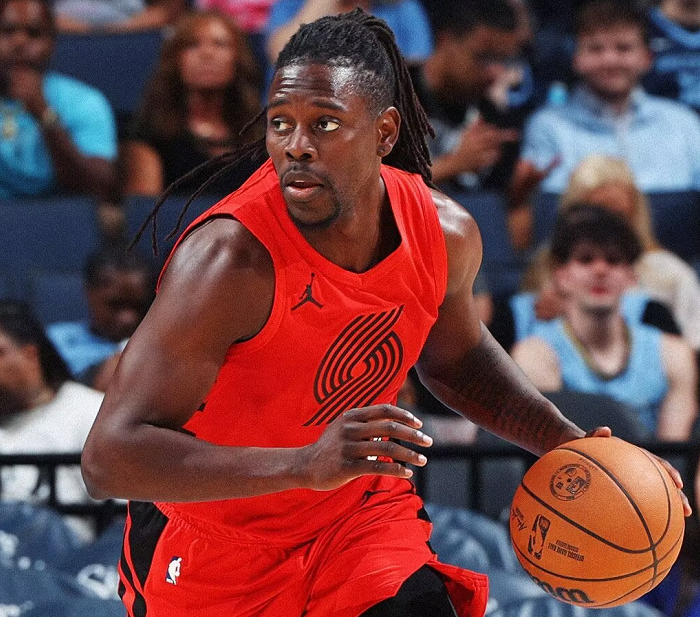 德甲-小卡三节轰29+8仍无缘今日最佳！对不起，你碰到创纪录的霍勒迪了